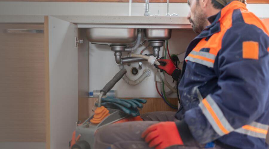 Expert burst pipe repair services in Wayne City, IL